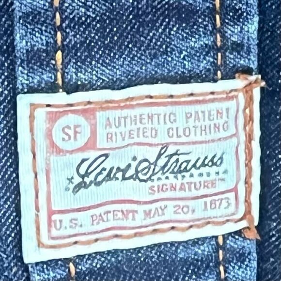 Levi’s Strauss Western Dark Denim Snap Button Down Embroidered Back Collared Shi - Picture 4 of 7